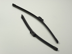 Windshield wipers, set